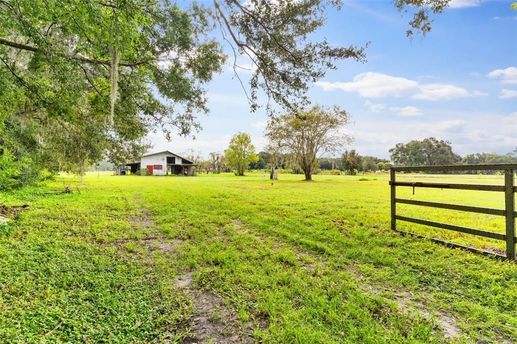 For Sale: $899,900 (4 beds, 2 baths, 3014 Square Feet)