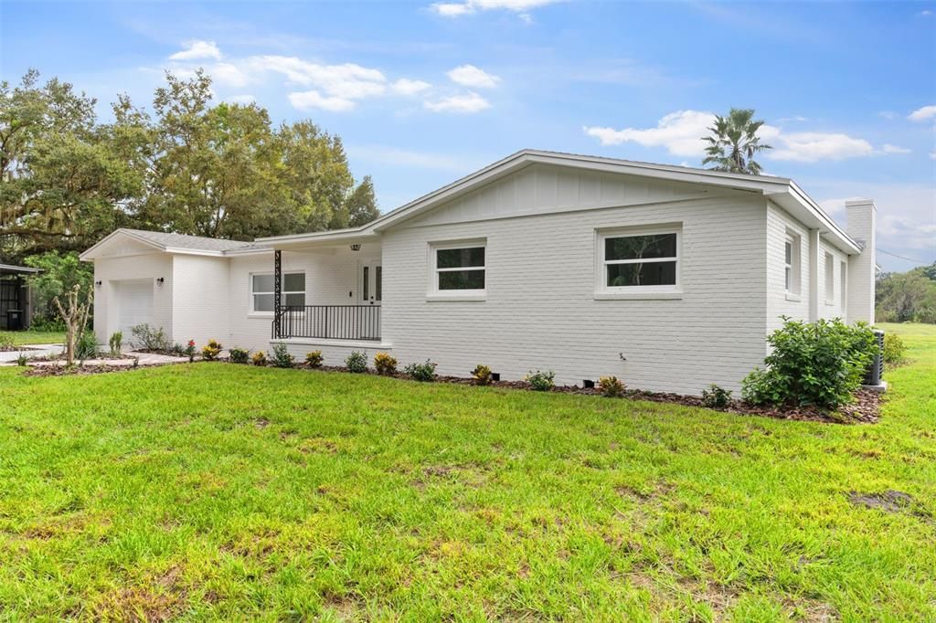 For Sale: $899,900 (4 beds, 2 baths, 3014 Square Feet)