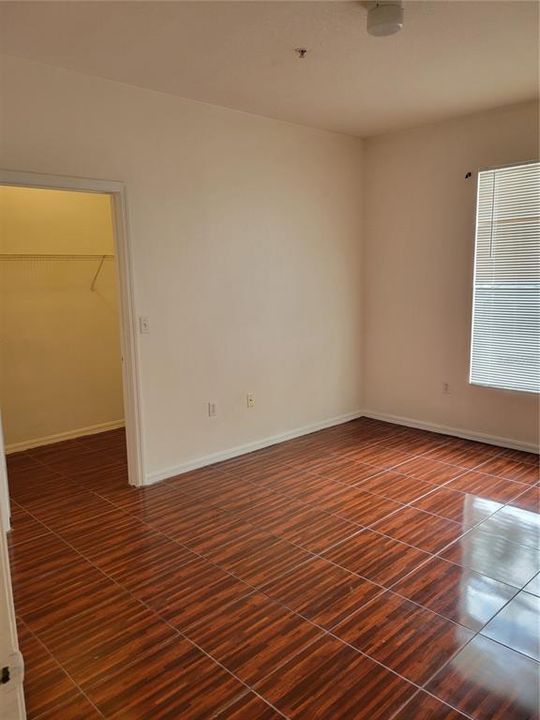 For Rent: $1,900 (3 beds, 2 baths, 1279 Square Feet)