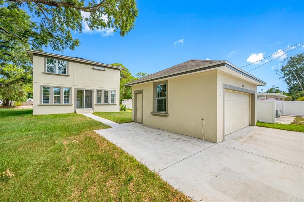 For Sale: $850,000 (4 beds, 2 baths, 2178 Square Feet)