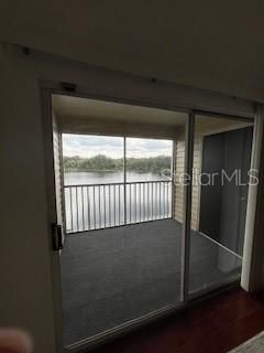 For Rent: $1,900 (2 beds, 2 baths, 975 Square Feet)