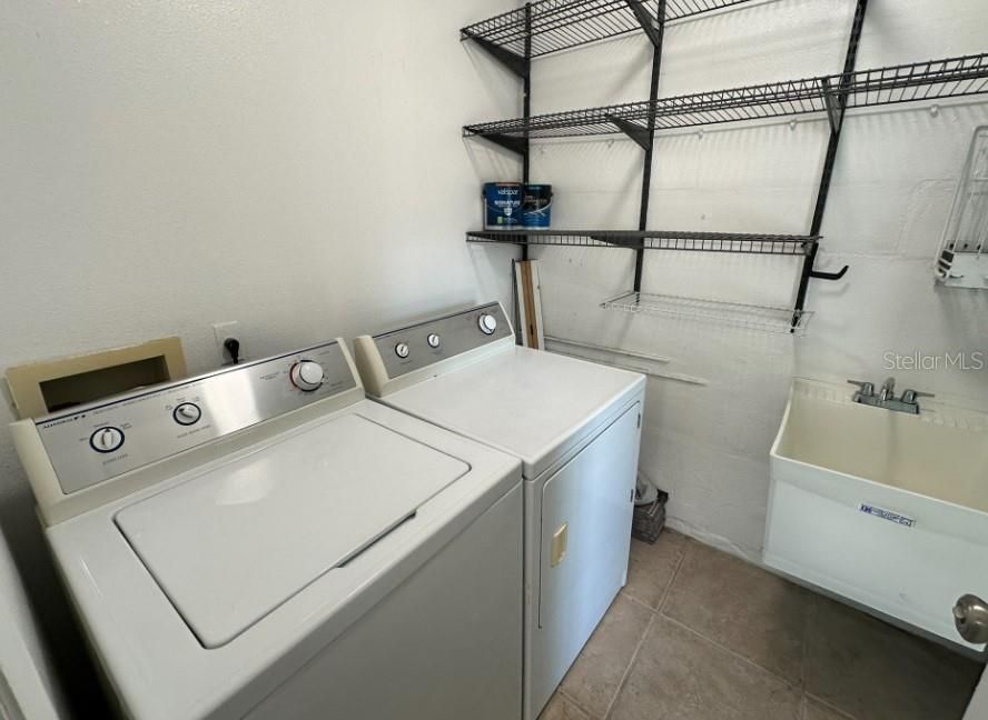 For Rent: $2,495 (3 beds, 2 baths, 1561 Square Feet)