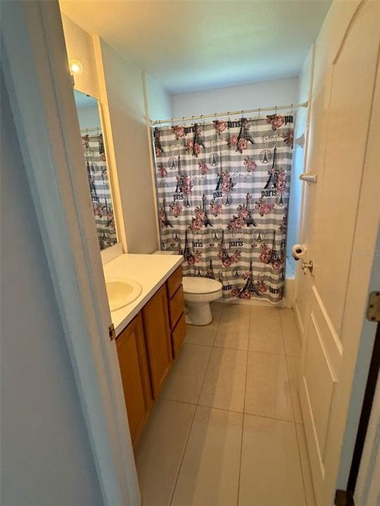 For Rent: $3,200 (4 beds, 2 baths, 1749 Square Feet)