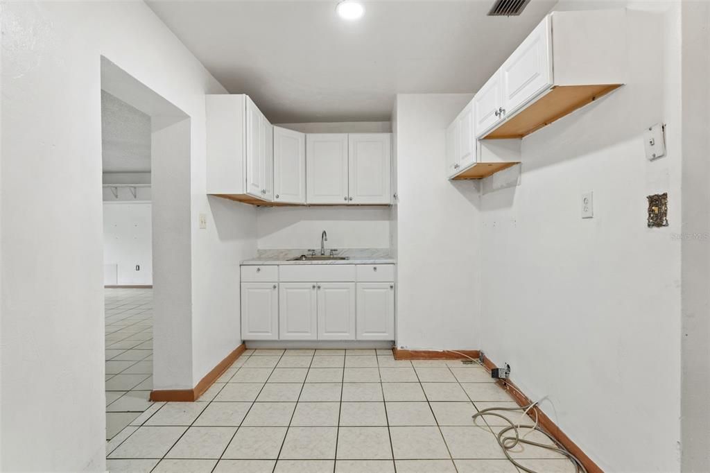 For Sale: $410,000 (2 beds, 2 baths, 1584 Square Feet)