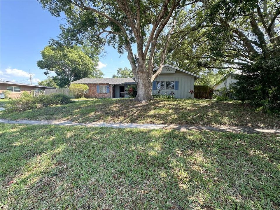 For Sale: $295,000 (3 beds, 2 baths, 1536 Square Feet)