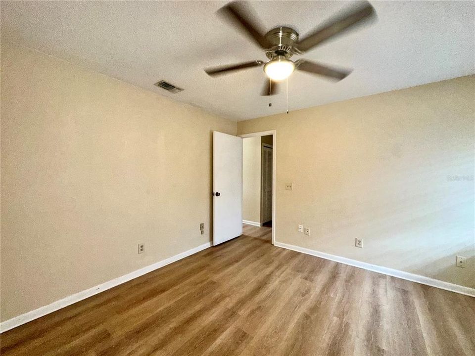 For Rent: $2,150 (3 beds, 2 baths, 1422 Square Feet)