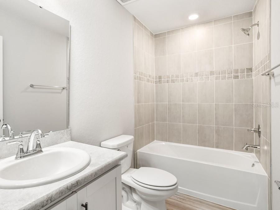 For Sale: $368,710 (3 beds, 2 baths, 1568 Square Feet)