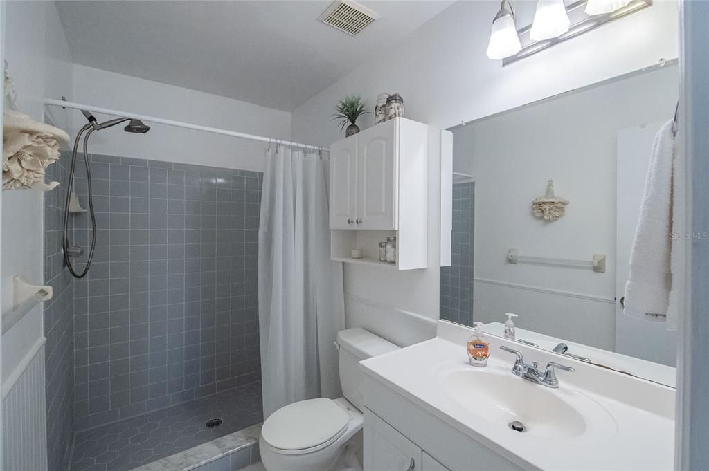 For Sale: $289,900 (3 beds, 2 baths, 1265 Square Feet)