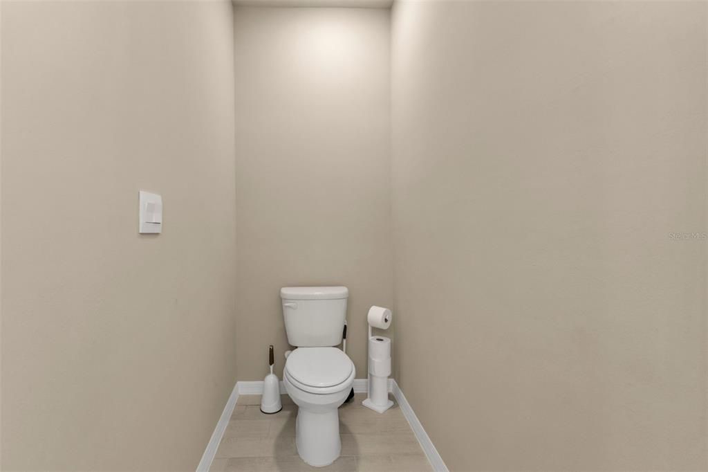 For Sale: $324,900 (2 beds, 2 baths, 1516 Square Feet)