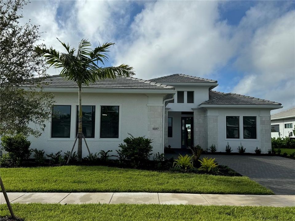 Recently Sold: $1,212,625 (3 beds, 3 baths, 2563 Square Feet)