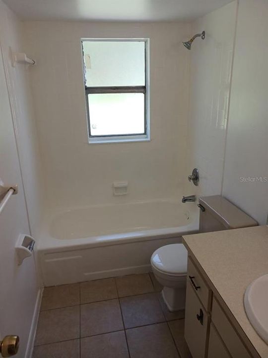 For Rent: $1,695 (2 beds, 1 baths, 872 Square Feet)