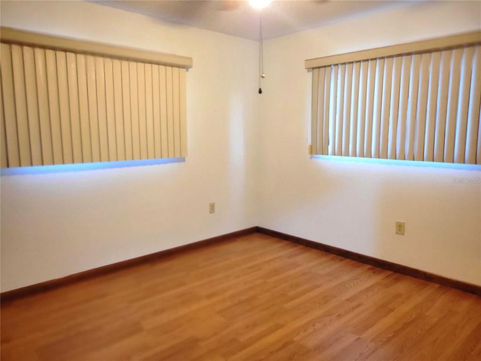 For Rent: $1,500 (2 beds, 2 baths, 990 Square Feet)