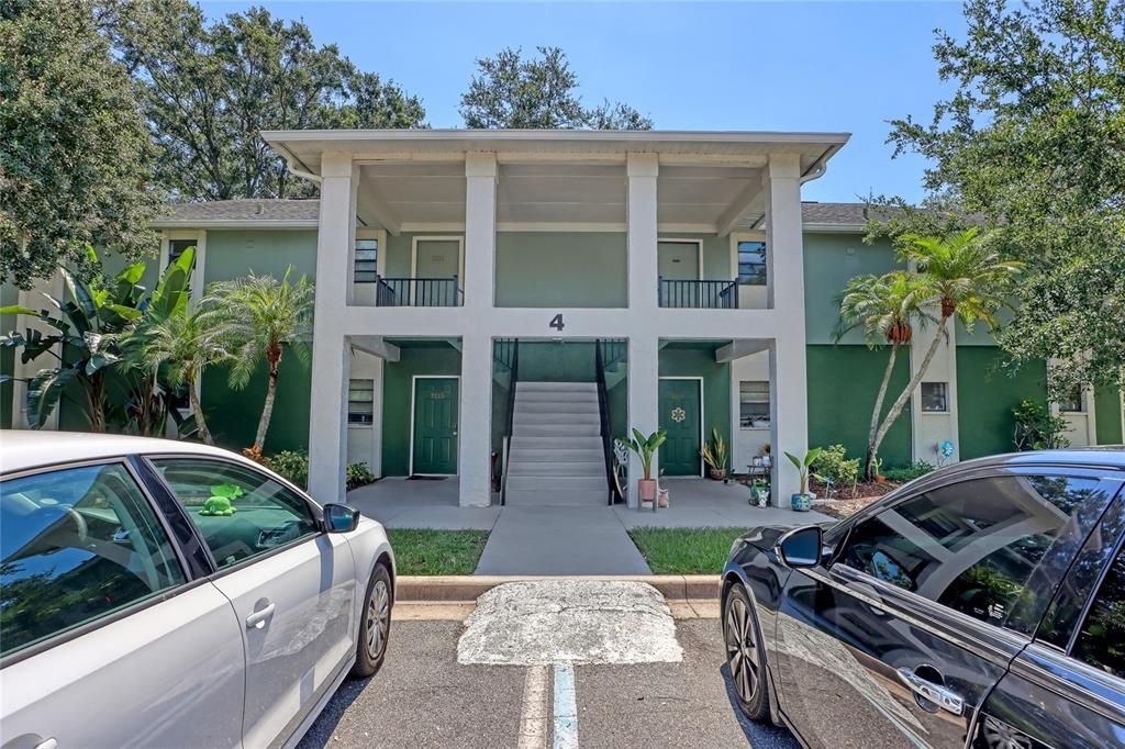 Recently Sold: $171,000 (2 beds, 2 baths, 880 Square Feet)