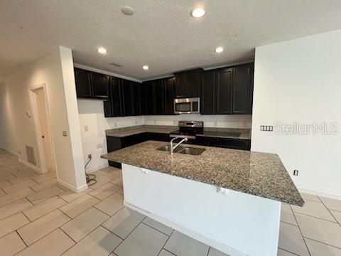 For Sale: $389,000 (4 beds, 2 baths, 1795 Square Feet)