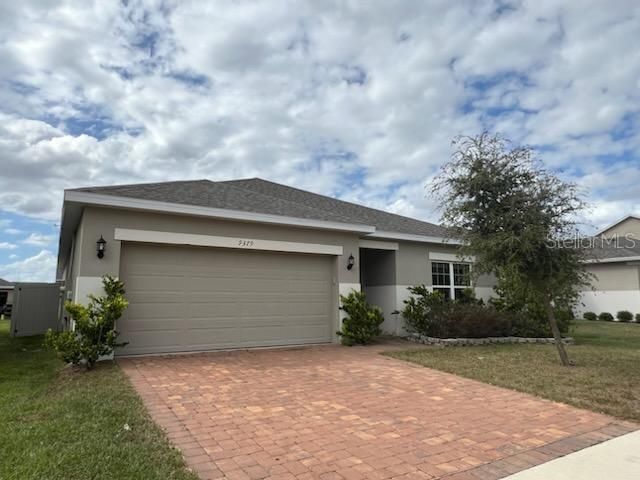 For Sale: $389,000 (4 beds, 2 baths, 1795 Square Feet)