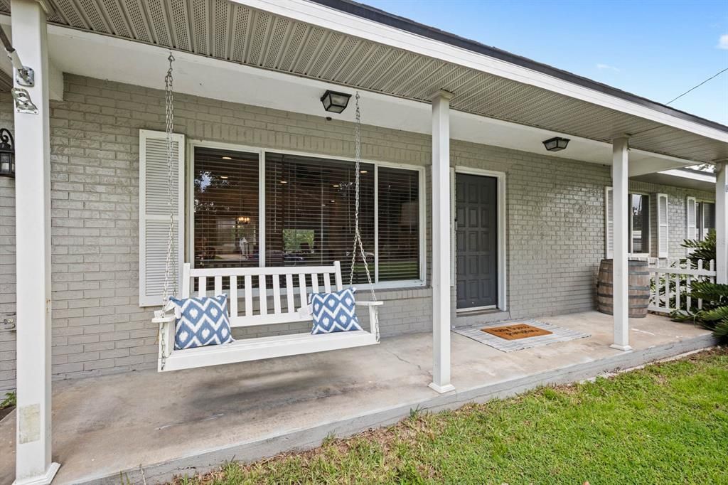 For Sale: $499,000 (3 beds, 2 baths, 1628 Square Feet)