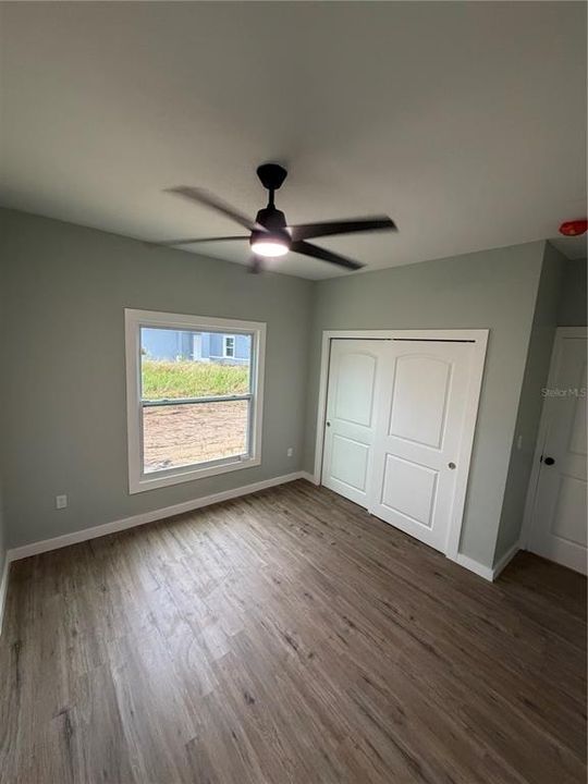 На продажу: $329,900 (4 спален, 2 ванн, 1669 Квадратных фут)