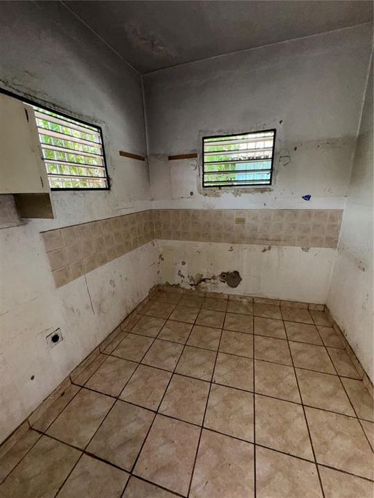 En Venta: $95,000 (5 camas, 3 baños, 1721 Pies cuadrados)