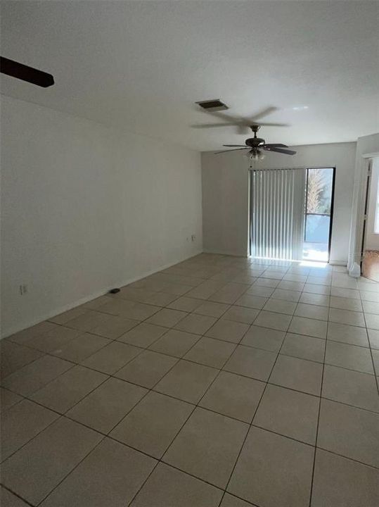 For Rent: $2,400 (3 beds, 2 baths, 1169 Square Feet)