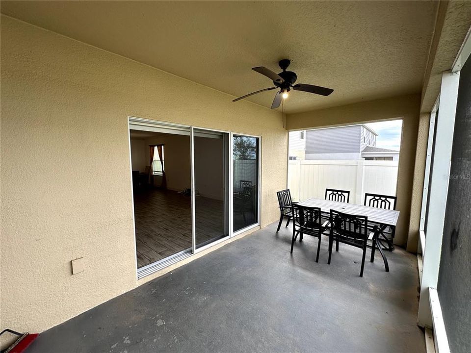 For Rent: $2,100 (4 beds, 2 baths, 2182 Square Feet)