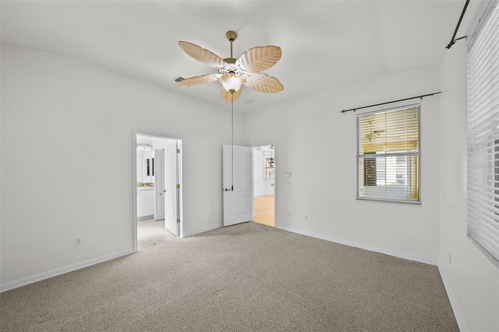 For Sale: $339,000 (2 beds, 2 baths, 1553 Square Feet)