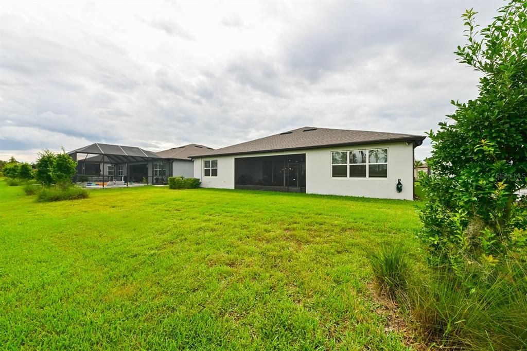 For Sale: $729,000 (3 beds, 2 baths, 2300 Square Feet)