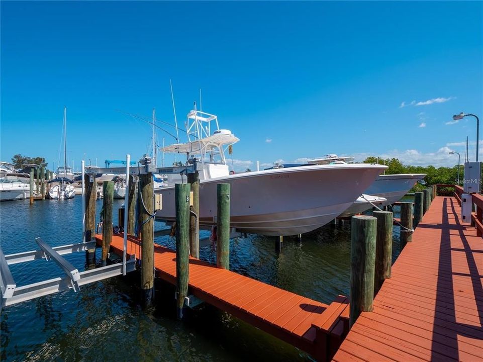 Deeded boat lift