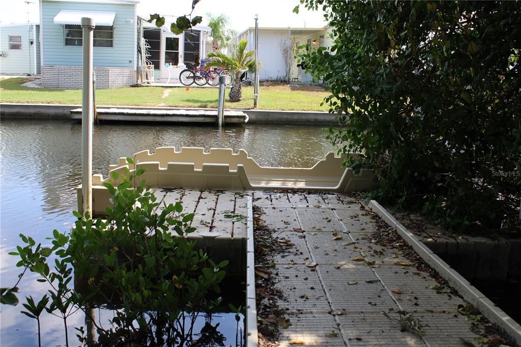 Community kayak launch