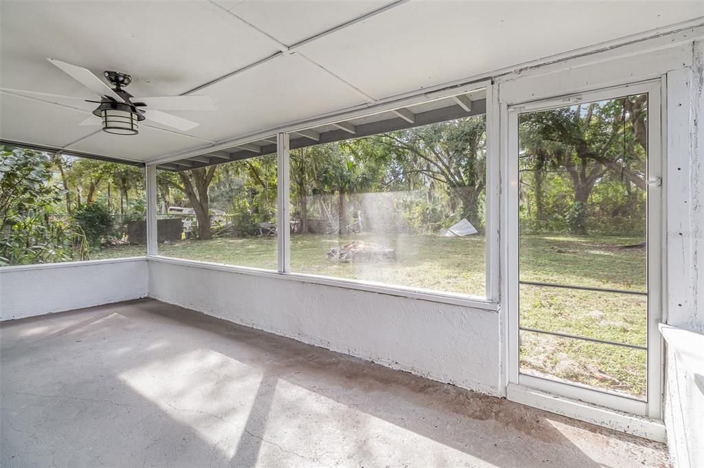 Covered/screened in patio