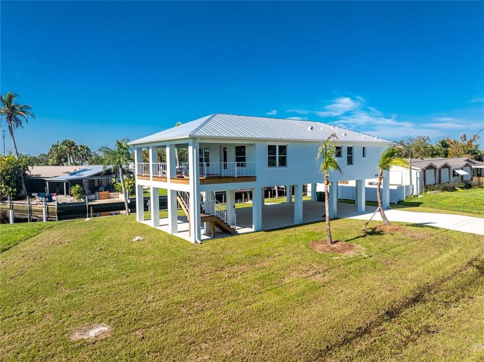 For Sale: $784,999 (3 beds, 2 baths, 1560 Square Feet)