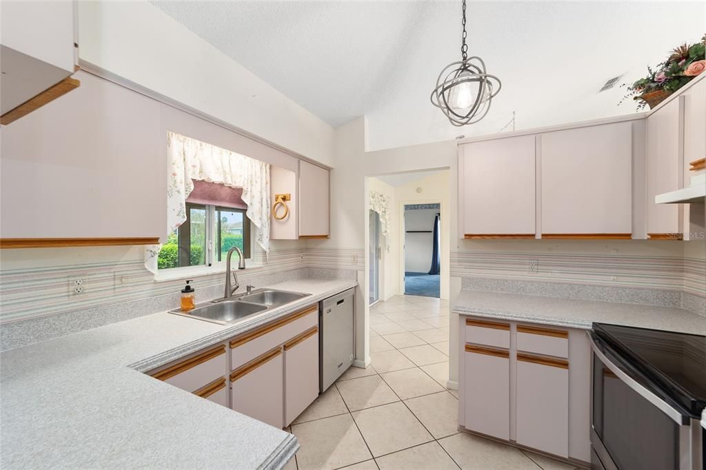 For Sale: $288,750 (3 beds, 2 baths, 1849 Square Feet)