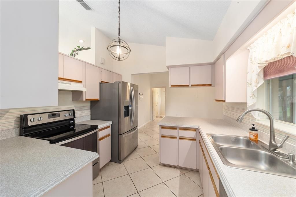 For Sale: $288,750 (3 beds, 2 baths, 1849 Square Feet)