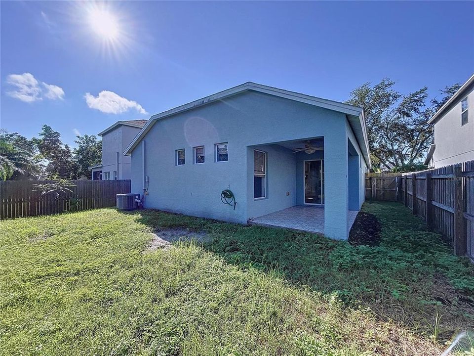 For Sale: $335,000 (3 beds, 2 baths, 1389 Square Feet)