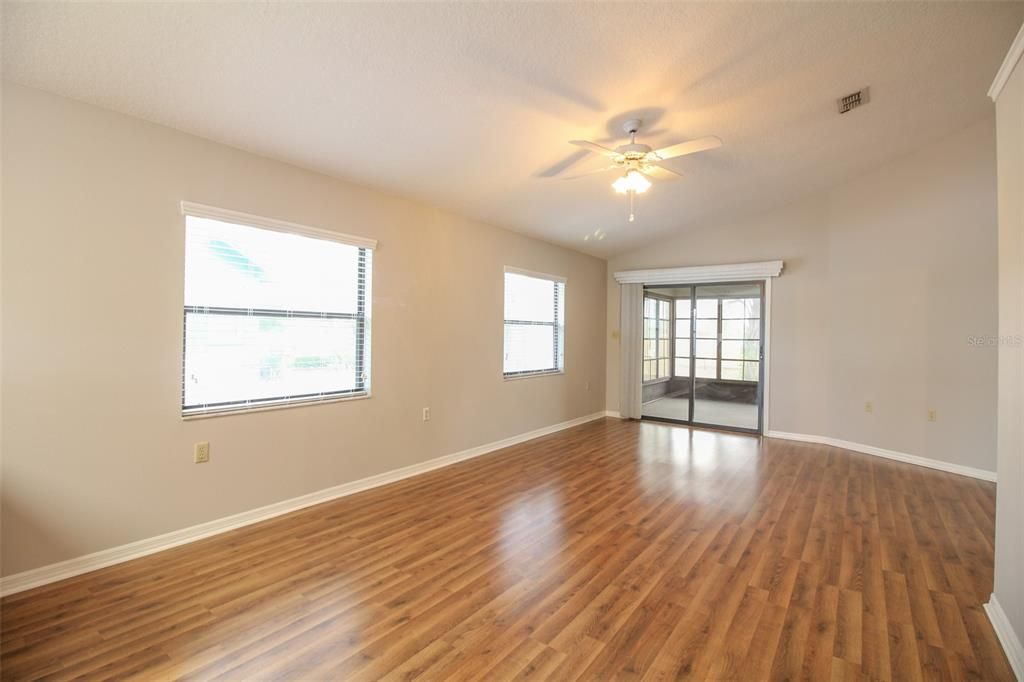 For Rent: $1,750 (2 beds, 2 baths, 1059 Square Feet)