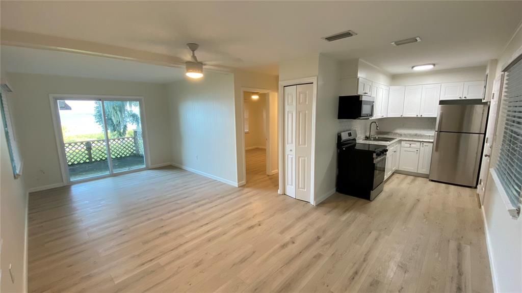 For Rent: $1,595 (1 beds, 1 baths, 850 Square Feet)