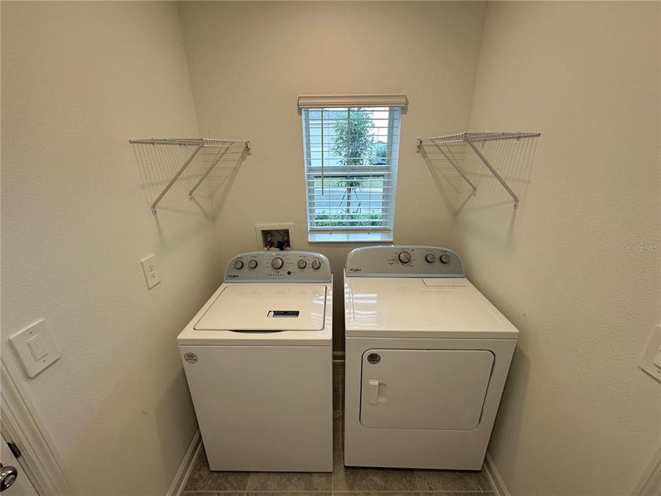 For Rent: $1,995 (3 beds, 2 baths, 1444 Square Feet)