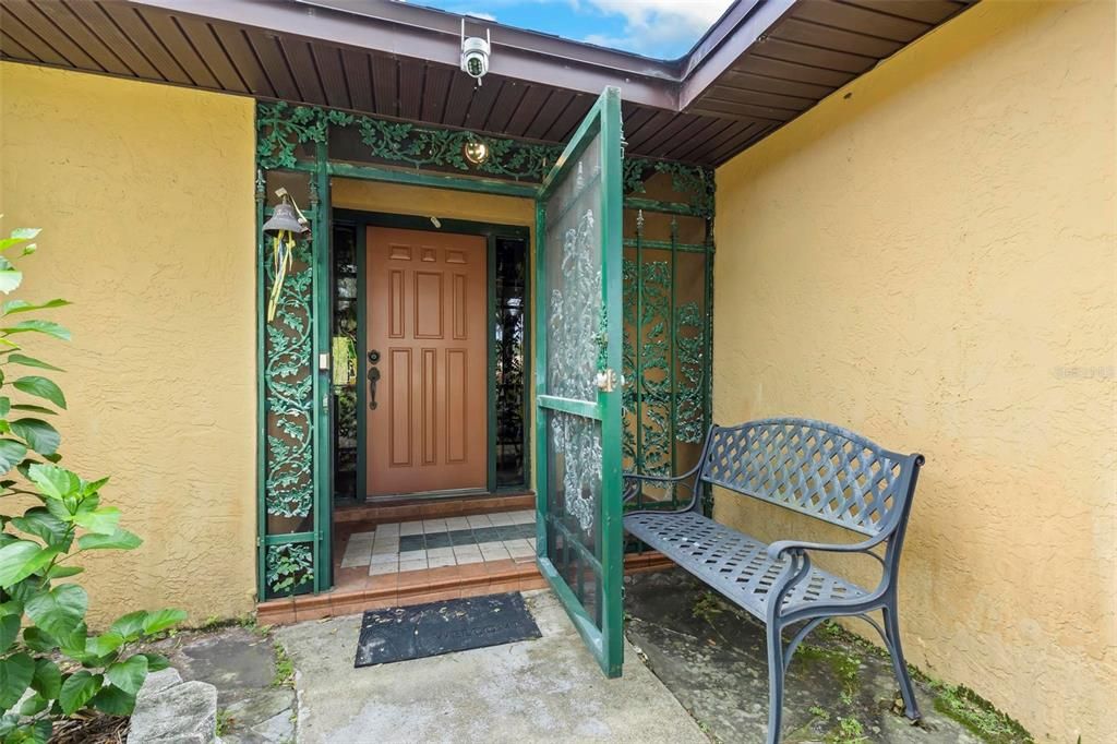 For Sale: $449,000 (3 beds, 2 baths, 1920 Square Feet)