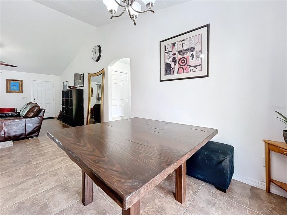 For Sale: $467,600 (3 beds, 2 baths, 1336 Square Feet)