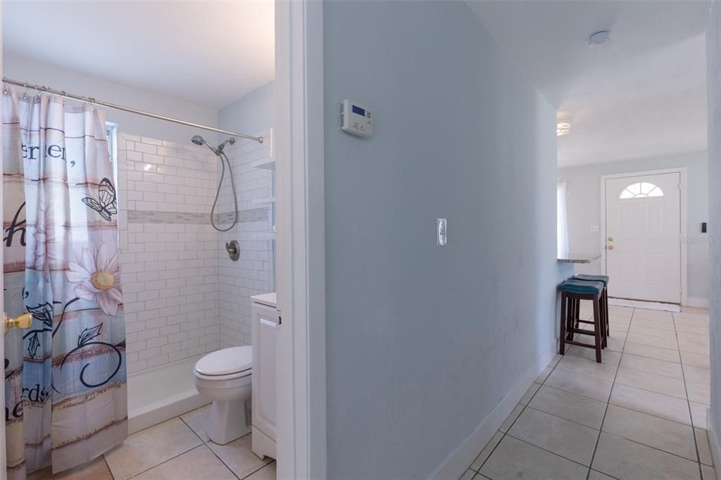 For Sale: $259,000 (3 beds, 1 baths, 1017 Square Feet)