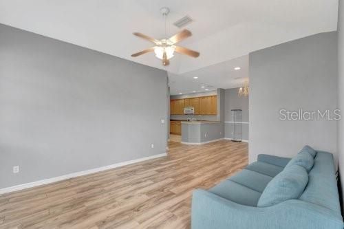 For Sale: $320,000 (2 beds, 2 baths, 1225 Square Feet)