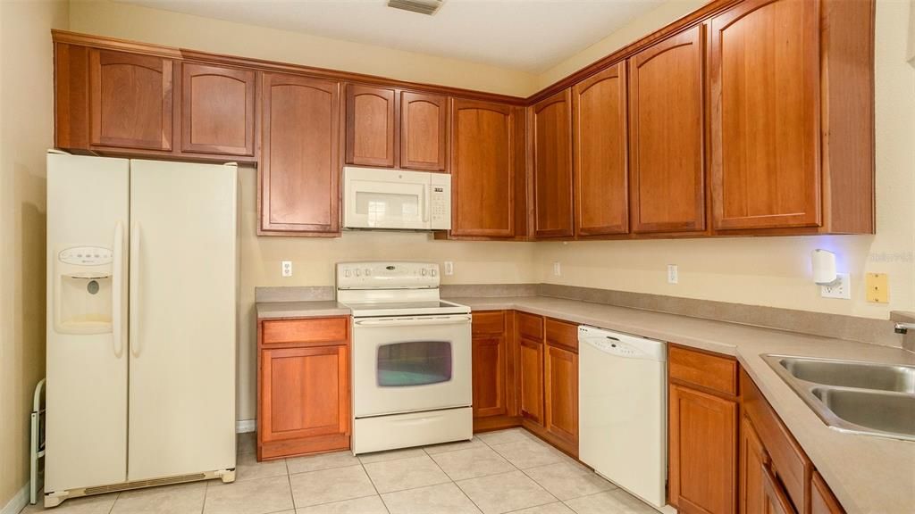 For Sale: $249,900 (3 beds, 2 baths, 1513 Square Feet)