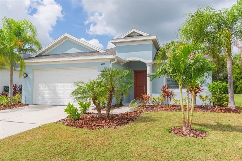 For Sale: $665,000 (3 beds, 2 baths, 2122 Square Feet)