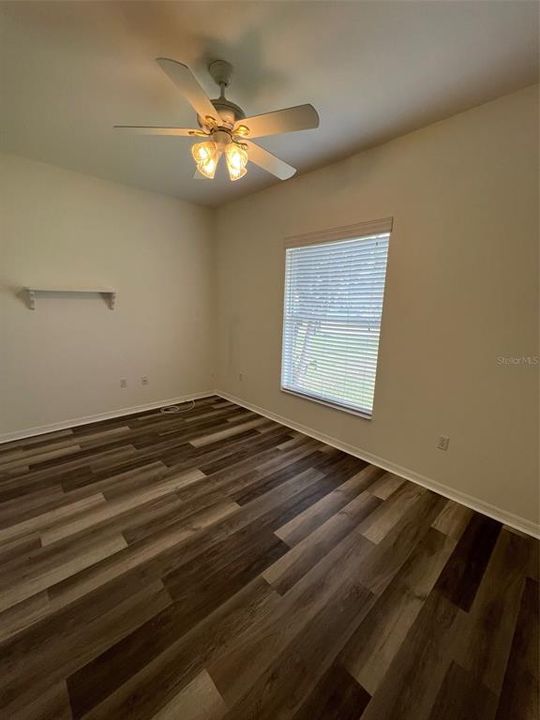 2nd bedroom