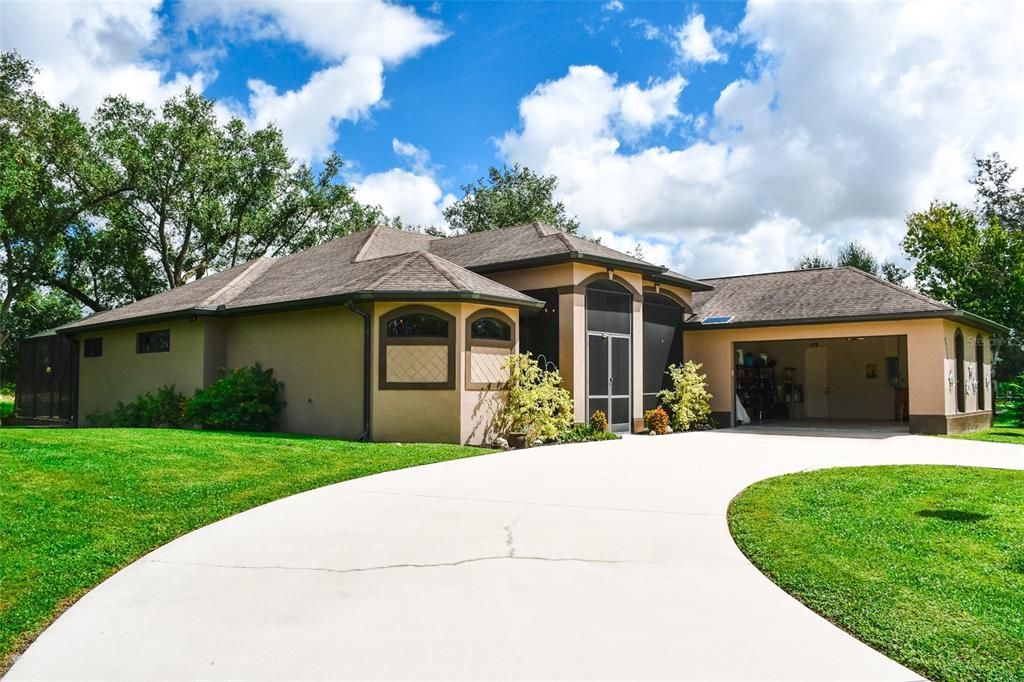 For Sale: $825,000 (3 beds, 2 baths, 2157 Square Feet)