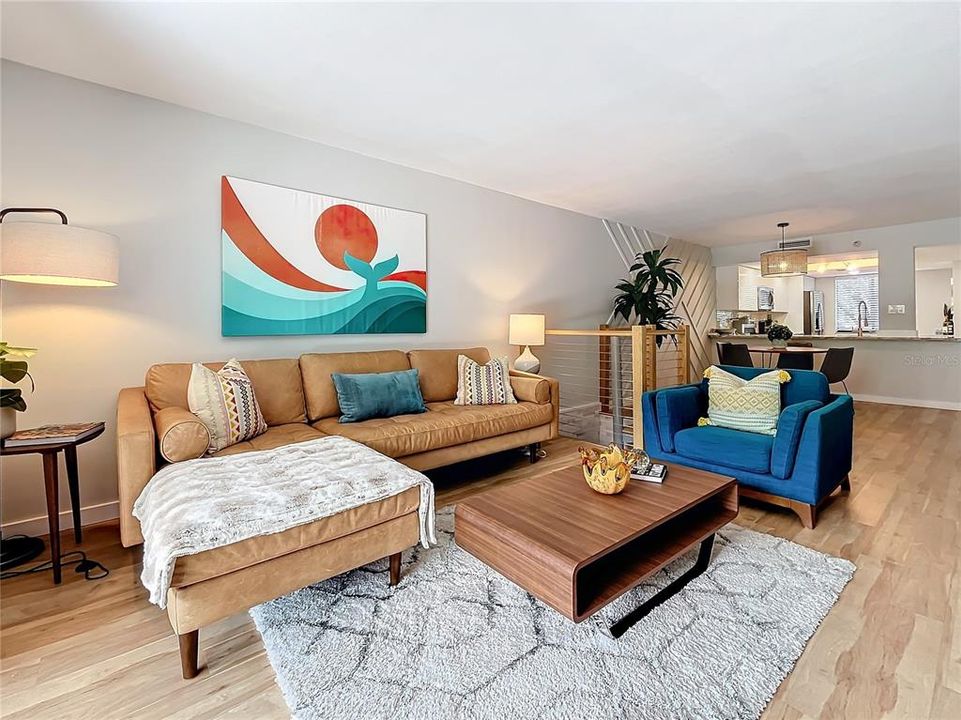 For Sale: $415,000 (2 beds, 2 baths, 1136 Square Feet)