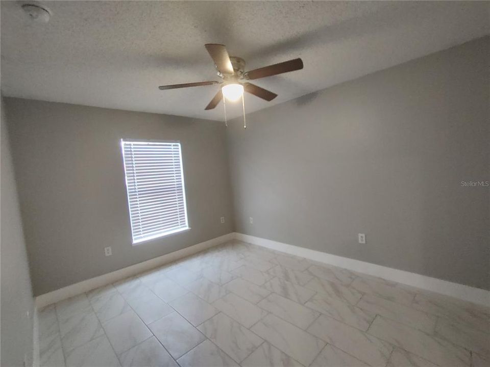 For Rent: $2,195 (4 beds, 2 baths, 2088 Square Feet)