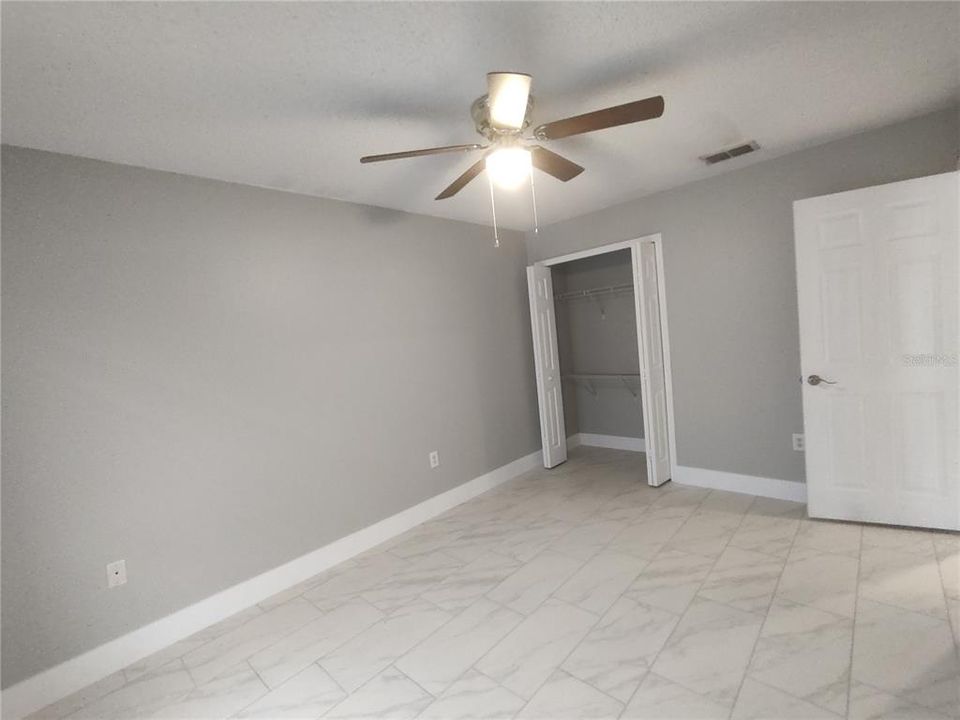 For Rent: $2,195 (4 beds, 2 baths, 2088 Square Feet)