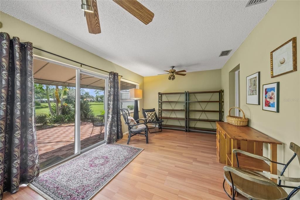 For Sale: $355,000 (2 beds, 2 baths, 1483 Square Feet)