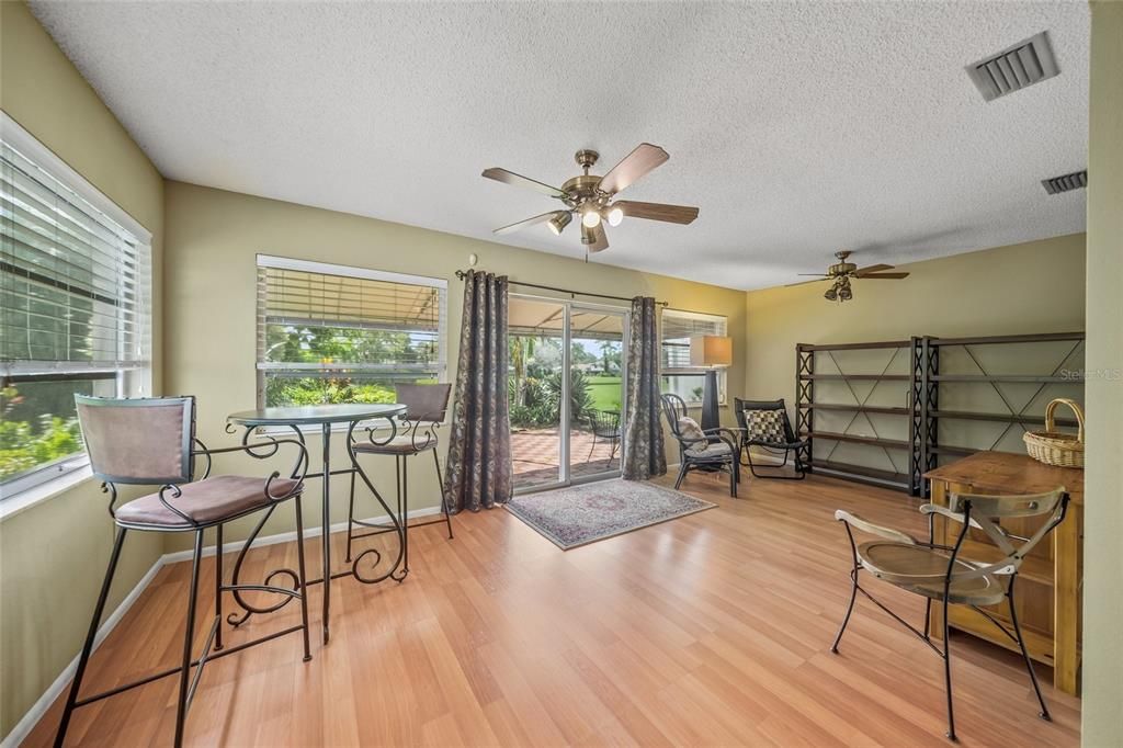 For Sale: $355,000 (2 beds, 2 baths, 1483 Square Feet)