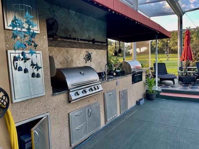 OUTDOOR KITCHEN DOUBLE GRILL